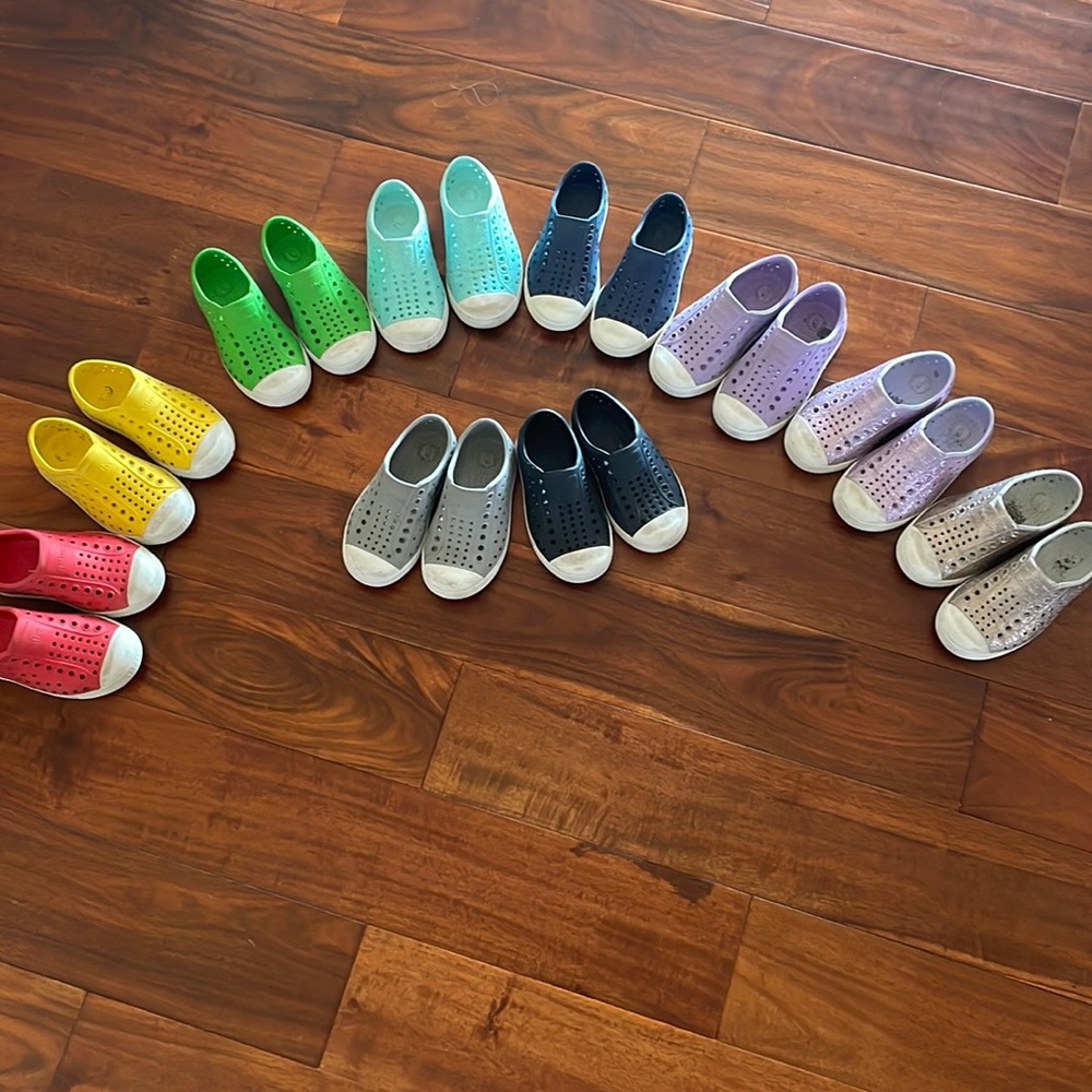 10 pairs Native Shoes Bundle!!size C8